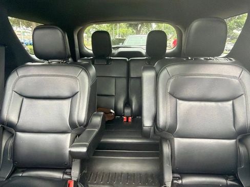 Used 2020 Ford Explorer XLT w/ Equipment Group 202A RWD image 6