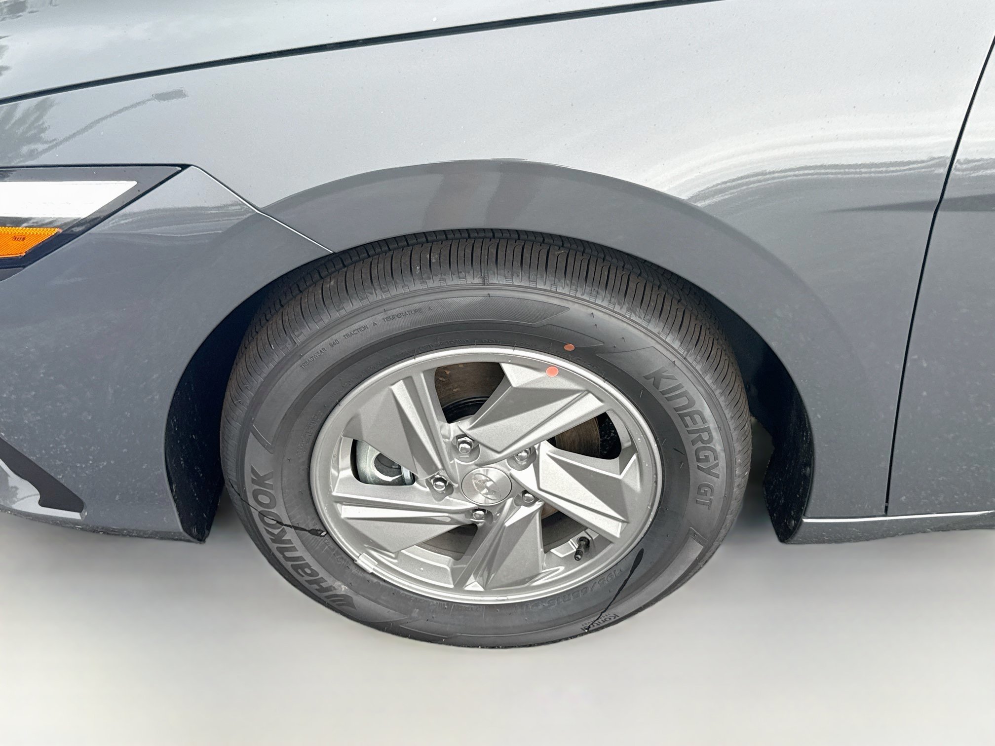 New 2026 Hyundai Elantra SE FWD image 23