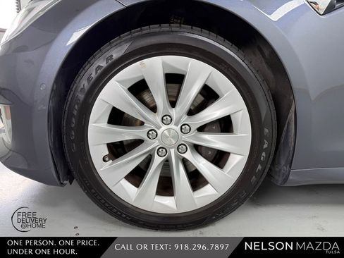 Used 2018 Tesla Model S 100D AWD/4WD image 11