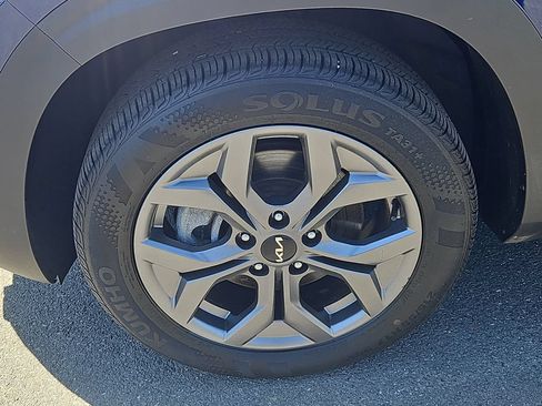 Certified 2025 Kia Seltos LX AWD/4WD image 7
