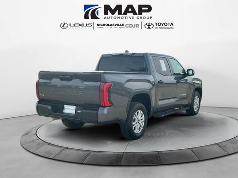 Used 2023 Toyota Tundra SR5 w/ SR5 Convenience Package AWD/4WD image 5
