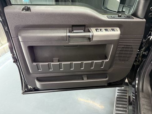 Used 2012 Ford F250 Lariat w/ Lariat Ultimate Pkg image 18
