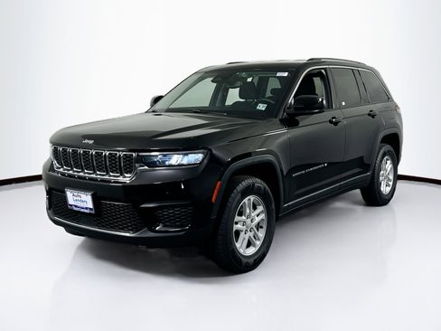Used 2022 Jeep Grand Cherokee Laredo w/ Luxury Tech Group I image 1