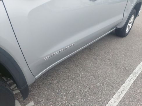 Used 2019 GMC Sierra 1500 SLE w/ SLE Value Package RWD image 3
