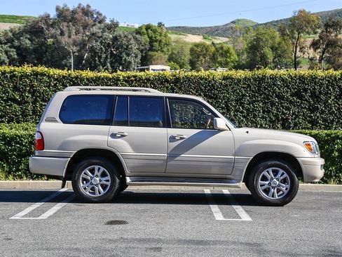 Used 2003 Lexus LX 470 4WD image 4