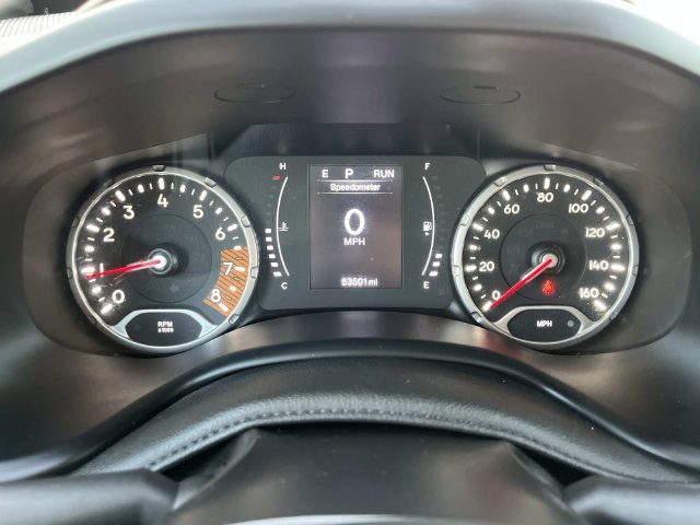 Used 2023 Jeep Renegade Latitude AWD/4WD image 35