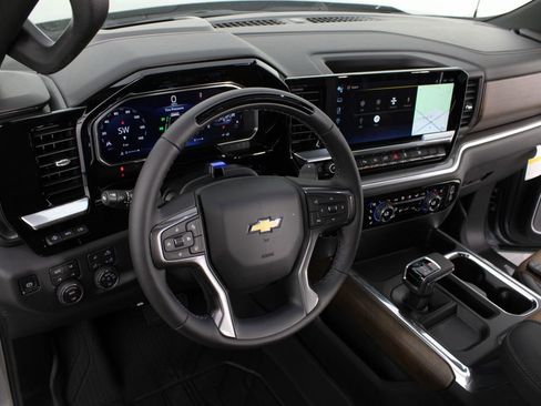 New 2026 Chevrolet Silverado 1500 High Country w/ High Country Premium Package AWD/4WD image 9