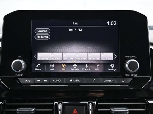 Used 2025 Nissan Pathfinder SV AWD/4WD image 24