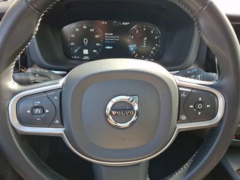 Used 2021 Volvo XC60 T5 Momentum w/ Premium Package AWD/4WD image 21