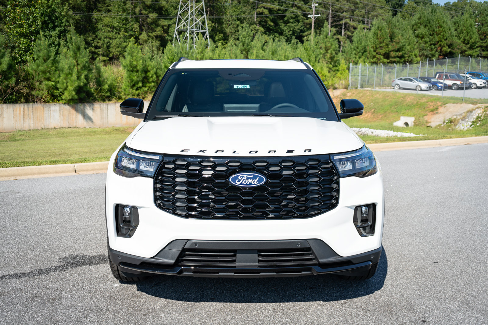 New 2027 Ford Explorer ST-Line w/ Premium Package AWD/4WD image 2