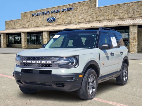 Used 2022 Ford Bronco Sport Badlands image 2