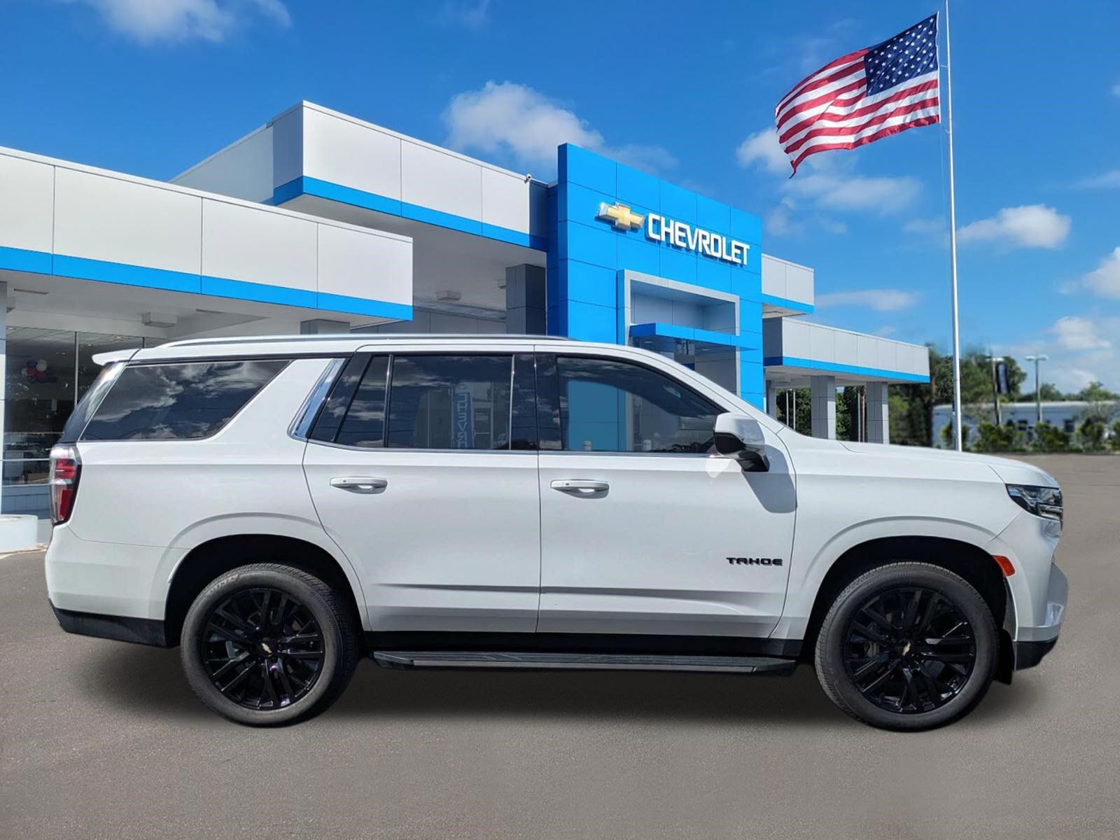 Used 2023 Chevrolet Tahoe LS w/ Driver Alert Package AWD/4WD image 2