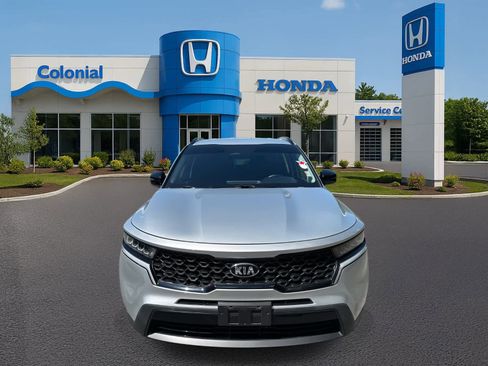 Used 2021 Kia Sorento S image 10