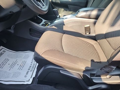 Used 2020 Dodge Journey SE FWD image 25