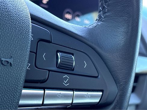 Certified 2022 Cadillac CT4 Luxury w/ Sun And Sound Package image 17