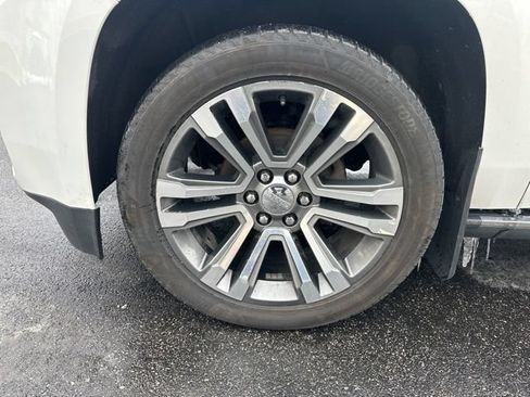 Used 2018 GMC Yukon XL Denali w/ Denali Ultimate Package AWD/4WD image 3