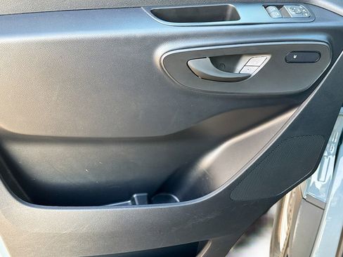 Used 2025 Mercedes-Benz Sprinter 2500 image 15