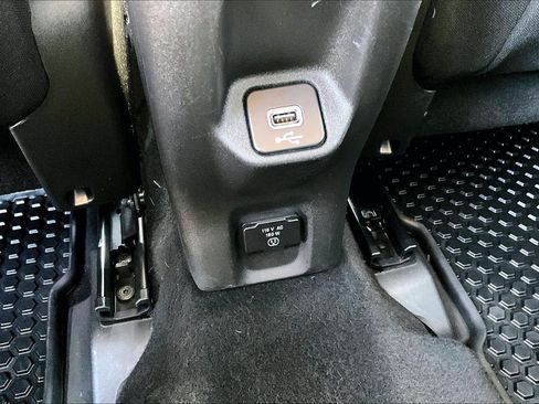 Used 2022 Jeep Renegade Trailhawk AWD/4WD image 37