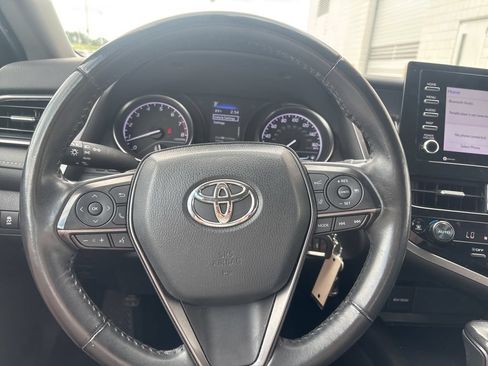 Used 2024 Toyota Camry SE FWD image 19