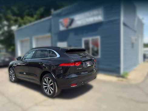 Used 2017 Jaguar F-PACE Prestige AWD/4WD image 5