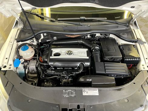 Used 2010 Volkswagen CC Sport image 27