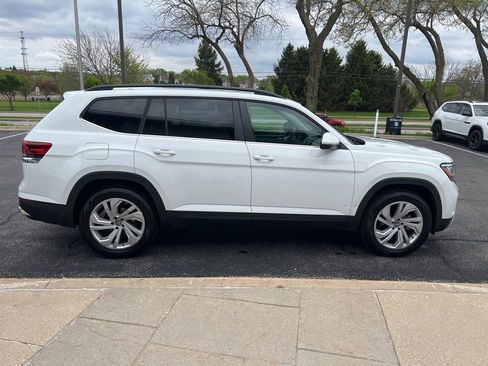 Used 2022 Volkswagen Atlas SE w/ Panoramic Sunroof Package AWD/4WD image 7