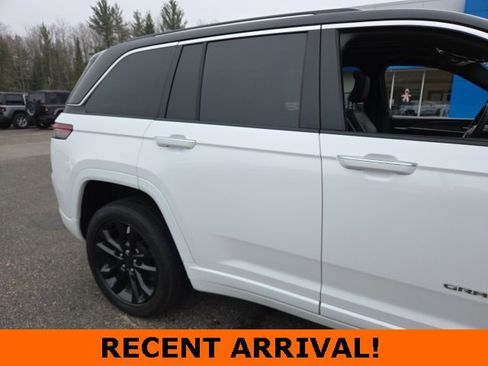 Used 2023 Jeep Grand Cherokee Overland w/ Luxury Tech Group IV image 36