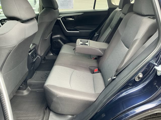 Used 2025 Toyota RAV4 XLE AWD/4WD image 22