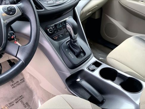 Used 2016 Ford Escape SE w/ Equipment Group 201A FWD image 15