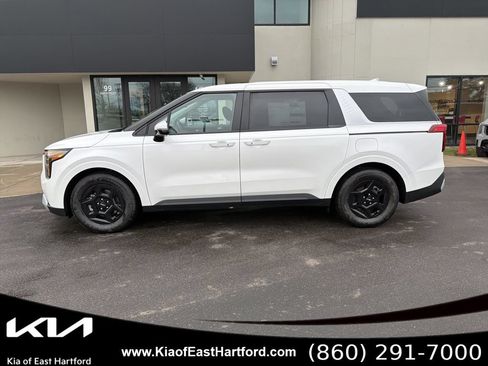 New 2026 Kia Carnival LX FWD image 2