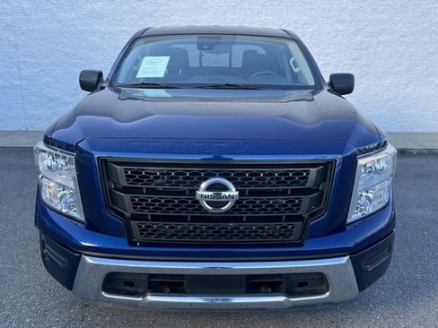 Used 2022 Nissan Titan SV w/ Accessory Utility Package image 2