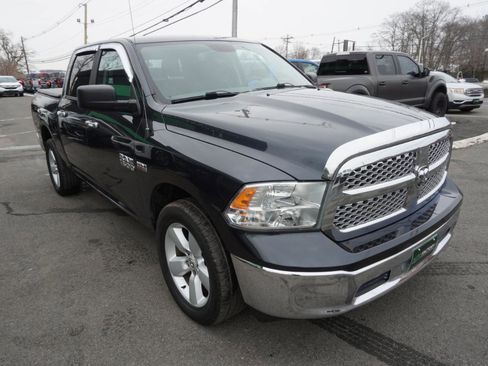 Used 2017 RAM 1500 Classic SLT image 4