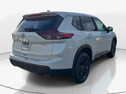 New 2026 Nissan Rogue SV image 10