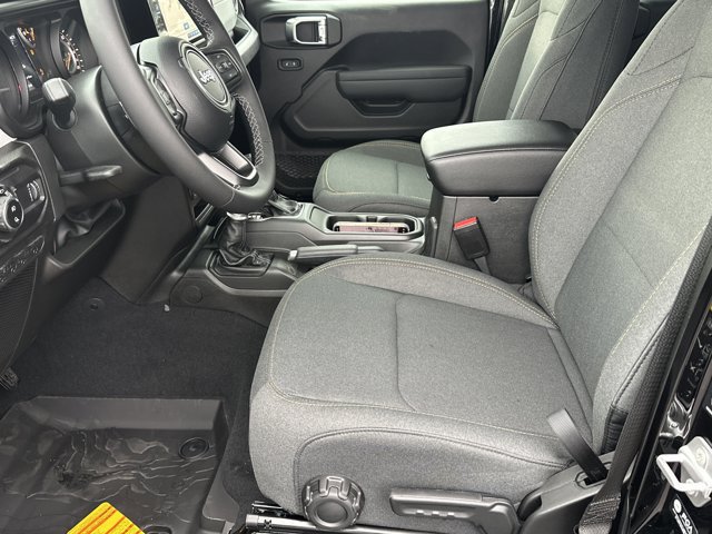 New 2026 Jeep Gladiator Sport AWD/4WD image 10