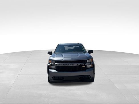 Used 2019 Chevrolet Silverado 1500 Custom w/ Custom Value Package AWD/4WD image 9