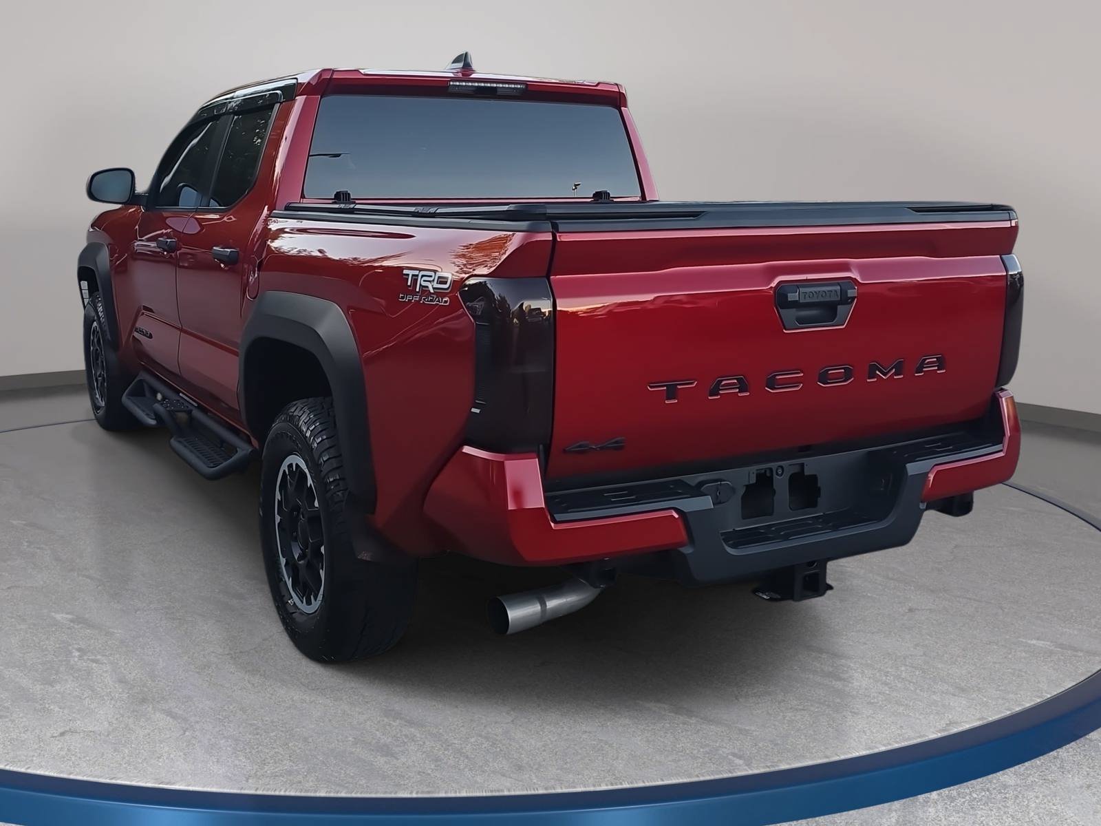 Used 2024 Toyota Tacoma TRD Off-Road AWD/4WD image 7