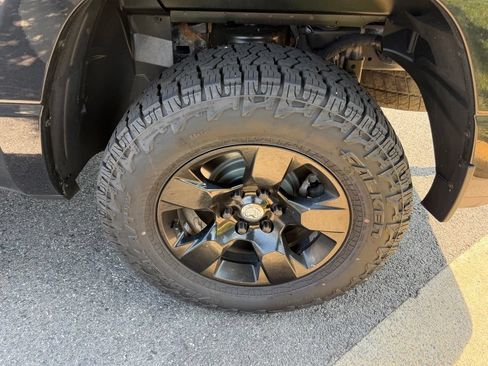 Certified 2019 RAM 1500 Big Horn AWD/4WD image 14