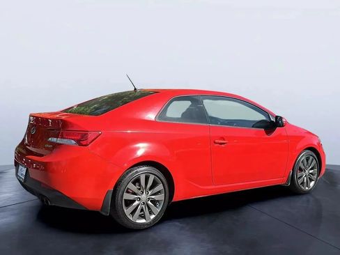 Used 2011 Kia Forte Koup SX image 5