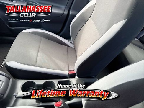 Used 2025 Nissan Versa S w/ Trunk Package FWD image 22
