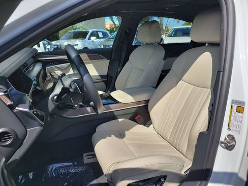 Used 2023 Audi A8 L 3.0T AWD/4WD image 21