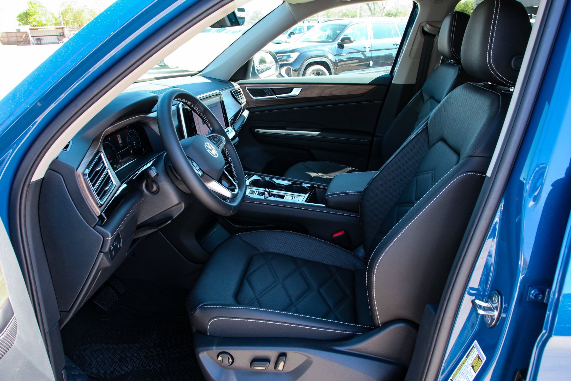 Certified 2026 Volkswagen Atlas SE FWD image 10