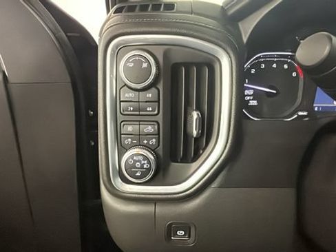 Used 2019 GMC Sierra 1500 SLT w/ SLT Premium Package AWD/4WD image 18