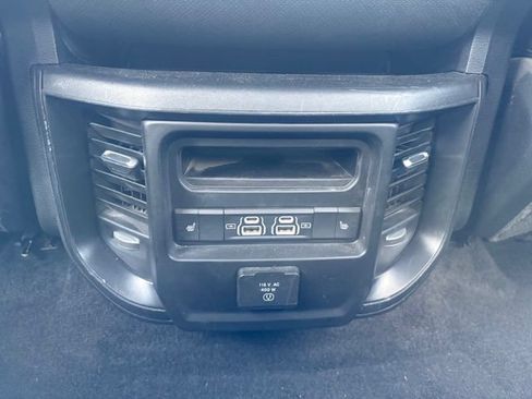 Used 2025 RAM 1500 Laramie AWD/4WD image 28