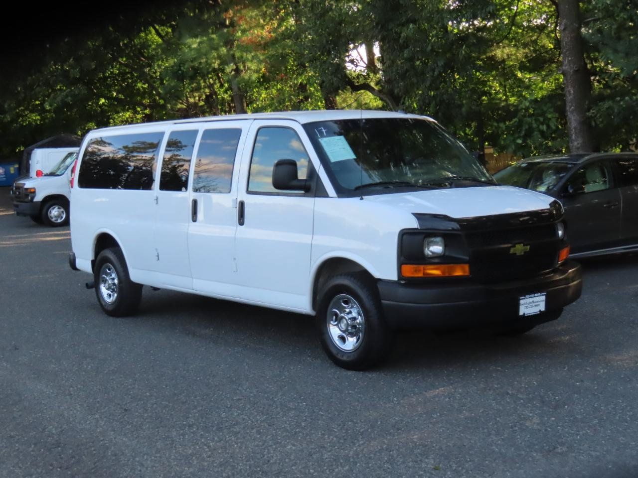 Used 2015 Chevrolet Express 3500 LS RWD image 8