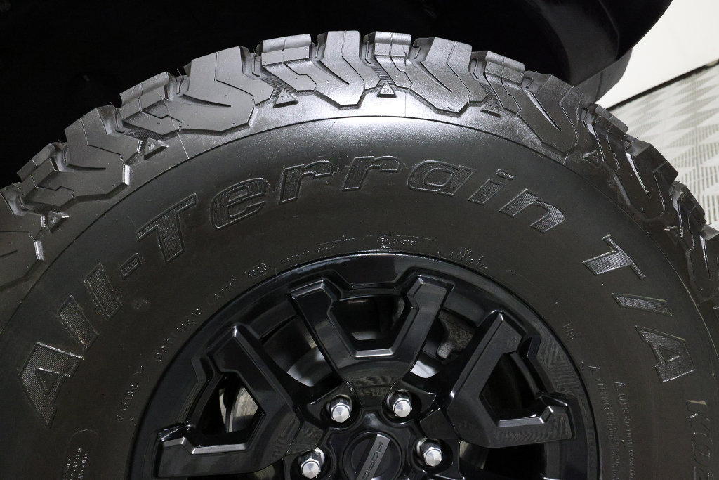 Used 2024 Ford Bronco Raptor w/ Interior Carbon Fiber Pack 6 AWD/4WD image 42