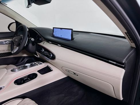 Used 2022 Genesis GV70 3.5T Sport w/ Sport Prestige Package image 30