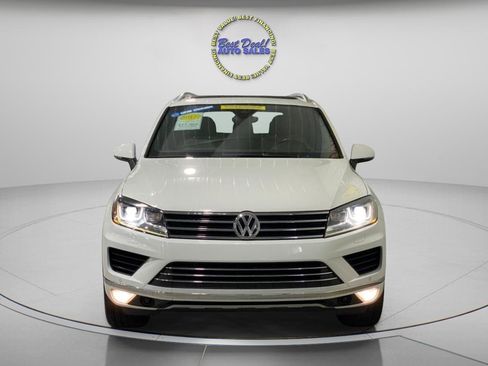 Used 2017 Volkswagen Touareg Wolfsburg Edition AWD/4WD image 8