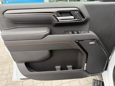 New 2026 GMC Sierra 2500 AT4 w/ AT4 Premium Plus Package image 27