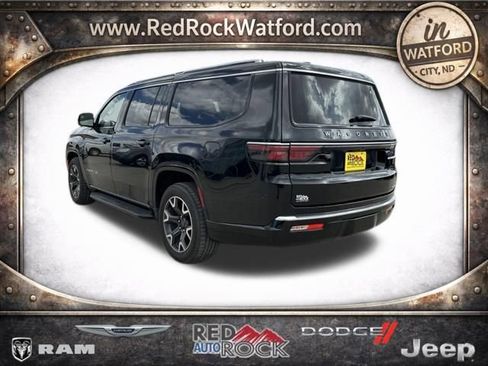 Used 2024 Jeep Wagoneer L Series III w/ Flexible Seating Group AWD/4WD image 7