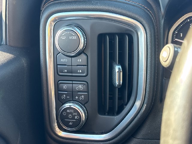 Used 2021 GMC Sierra 1500 AT4 w/ Technology Package AWD/4WD image 30